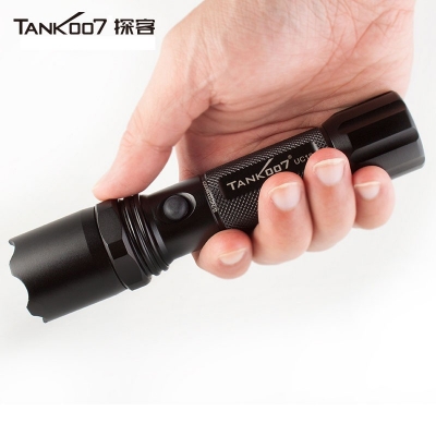 tank007新款UC19超遠(yuǎn)射大功率遠(yuǎn)程戶外狩獵執(zhí)勤，執(zhí)法，巡邏直充手電筒