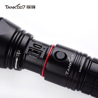 TANK007探客可充電執(zhí)勤，執(zhí)法，巡邏遠(yuǎn)射防水戶外超亮LED電筒UC20